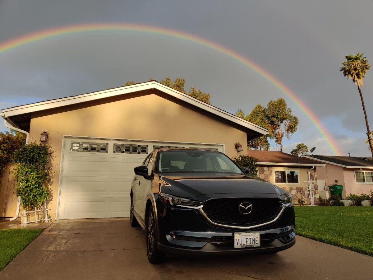 Lance_Foxx's tweet photo. I took this picture when I arrived home from work this morning in Oceanside, California. Perfectly fitting for #StPatricksDay and @MazdaUSA stock is trading higher this morning too! #MZDAY 👍 https://t.co/9UYh5DO0dt