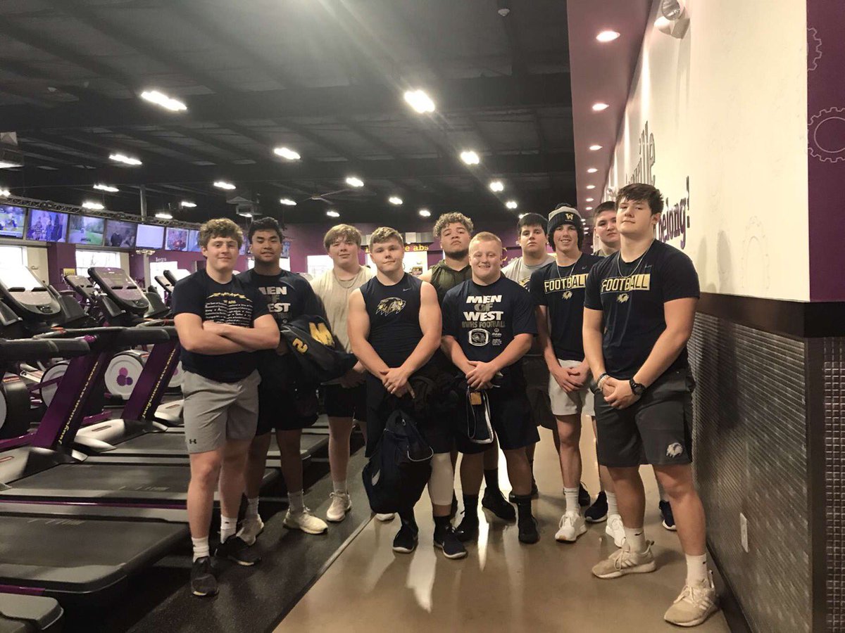 No school still doesn’t stop the BWHS football grind!!! Special thanks to <a href="/PlanetFitness/">Planet Fitness</a> for letting us workout at there facility <a href="/BVille_West_FB/">Wolverine Football</a>