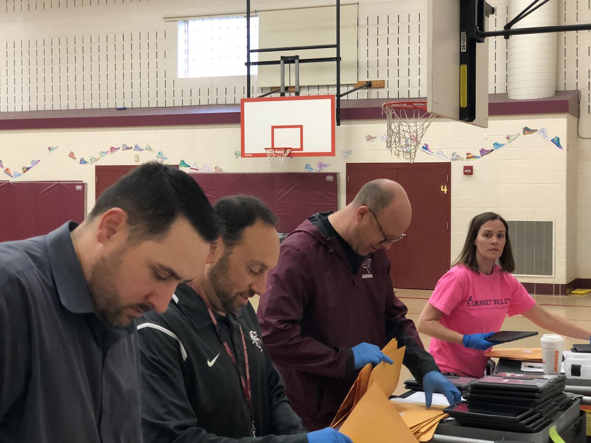 Julie Devine tweet media