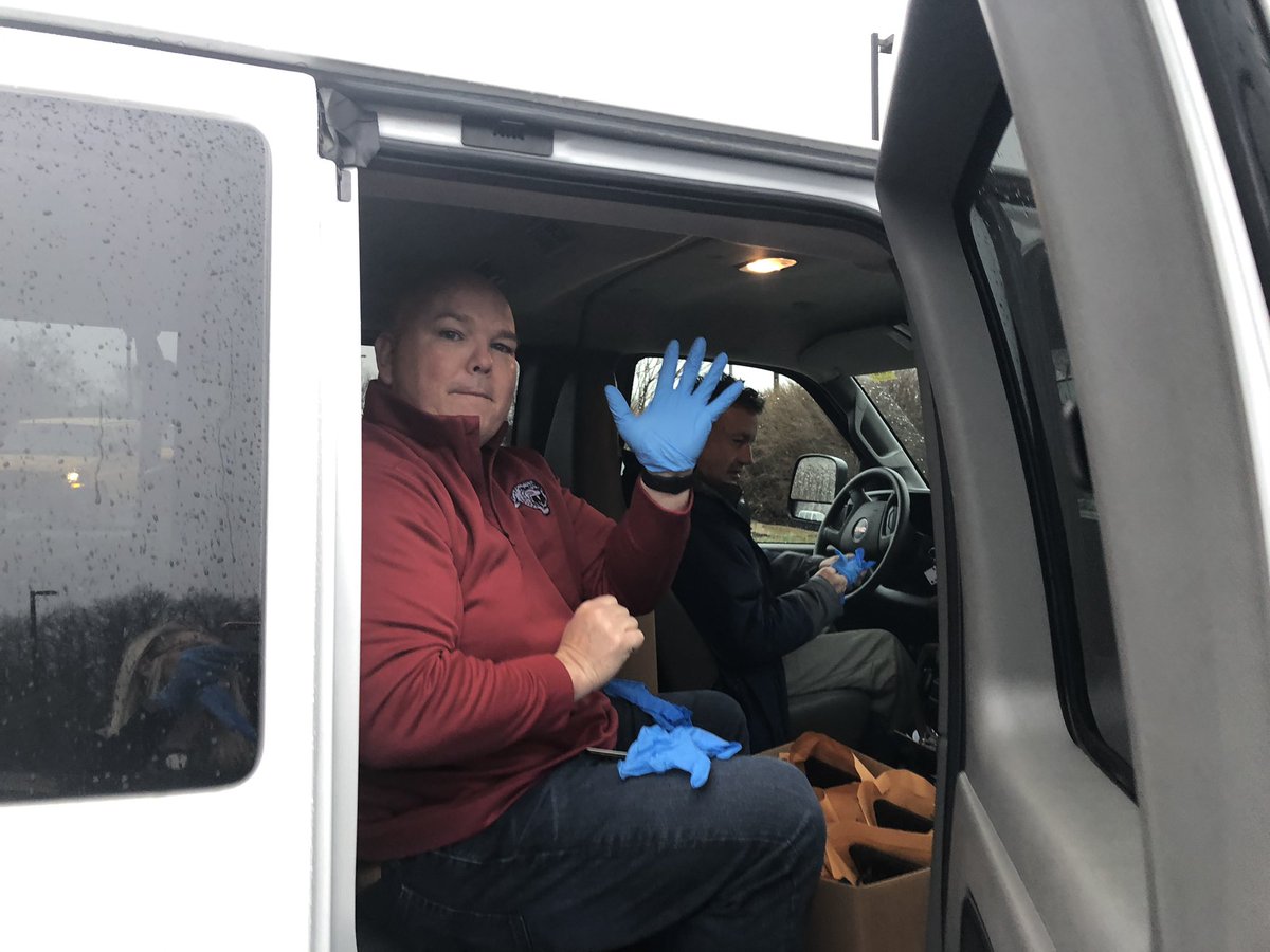 Julie Devine tweet media