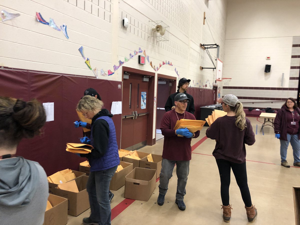 Julie Devine tweet media