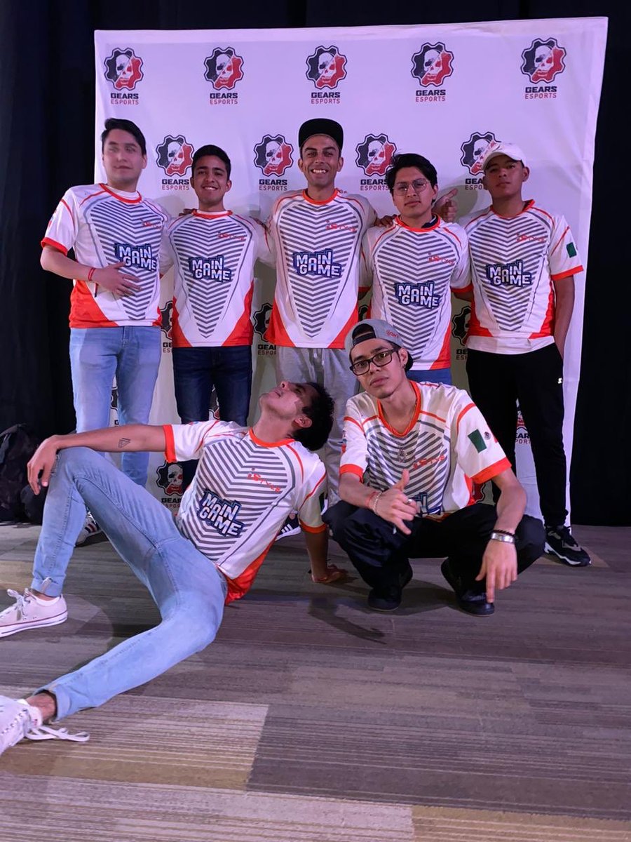 iStyleEsports's tweet photo. Así se vive un mundial de @gearsofwar, presentando a nuestra escuadra competitiva, dando siempre el %120! #goistyle #istyleitout #gearsofwar #2020 #vamoscontodo #yomequedoencasa #esports #games #videojuegos #lunes #nevergiveup https://t.co/0wvhvqWd2X