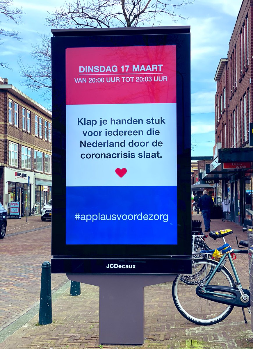 Three minutes of applause for those fighting #coronavirus in the Netherlands ❤️ #applausvoordezorg