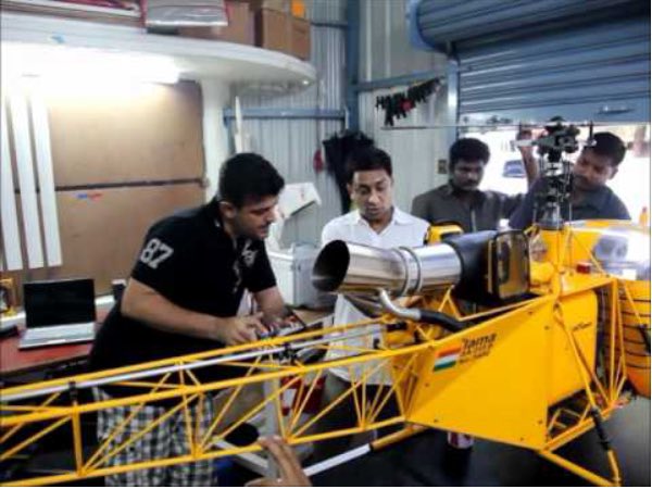 DhevVignesh's tweet image. Same rc model. #ThalaAjith #Aeromodeling  #Valimai