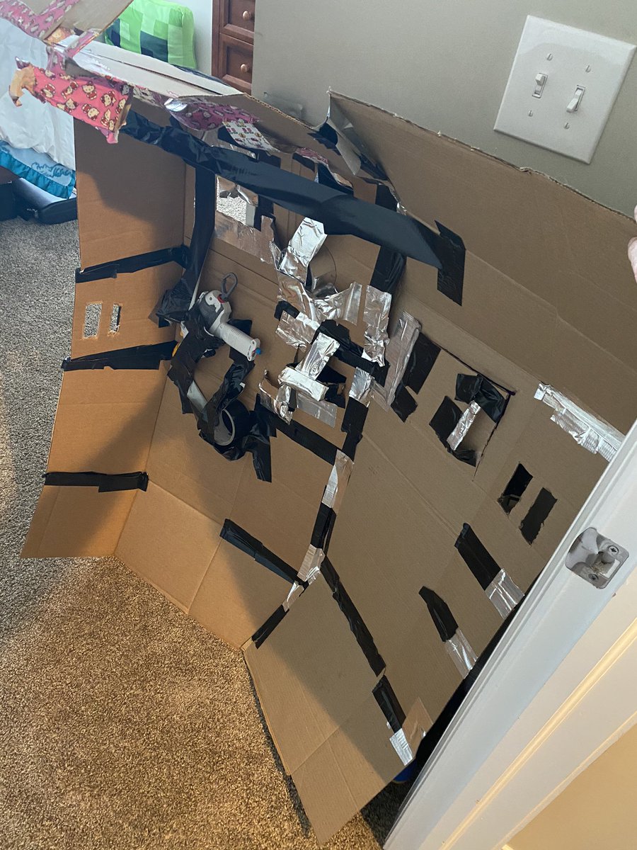 osteoarchaeo's tweet photo. @AltonDarby  bringing makers space home for makers space Monday...Xyler (4th grade) and Coraline (@LauraKneip1 ) made a nerf gun shield for nerf wars :) https://t.co/lkUZyKOLSg