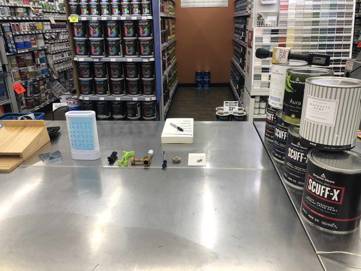 ExploringV's tweet image. I’ve been preempted by the President. Last time this happened was over 10 years ago by Tiger Woods. #whattheheckisthat. @GoodDaySac