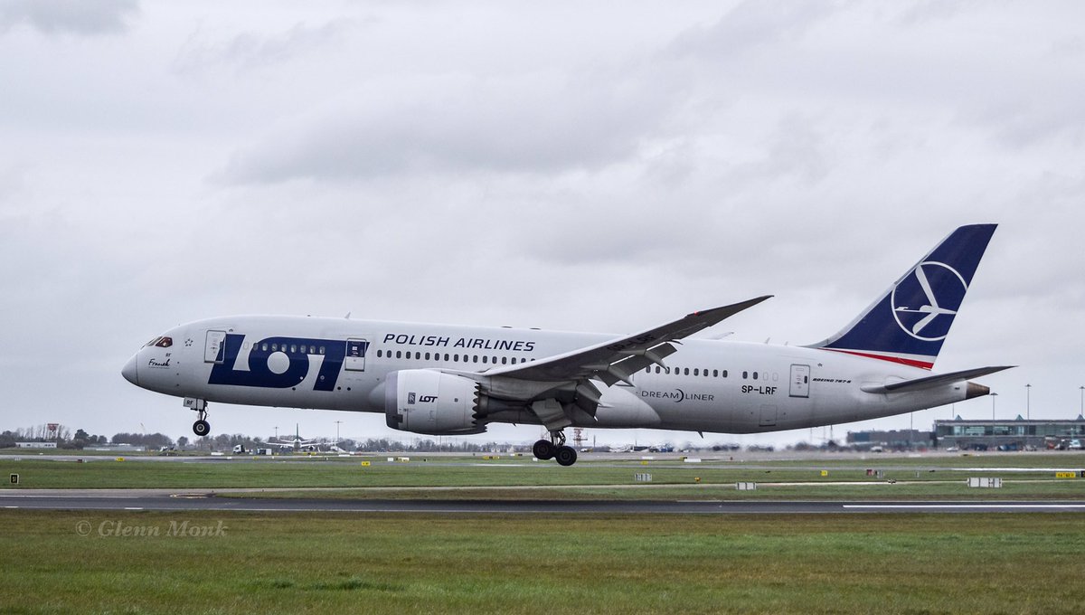 monkg57's tweet photo. Extremely rare visitors to #DublinAirport to repatriate Polish Nationals to #Warsaw organized by the Polish government #SPLSC #IndependentPoland #SPLRF #SPLNE #Avgeek #LOT #Dreamliner bittersweet under the circumstances. Stay safe everyone. https://t.co/TpliMaxEaH