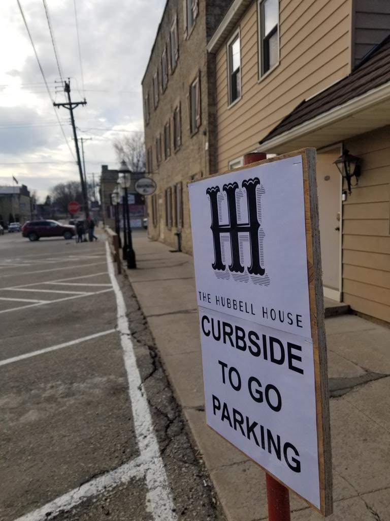 mitch7575's tweet photo. Times are a changin.

Come and get some awesome Hub Grub delivered right to your car! https://t.co/CbZTc3wkv2