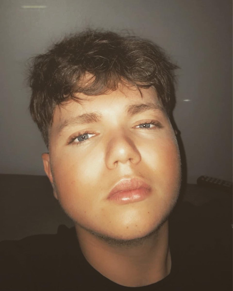 ste_ve🍁🪐 (@steve91555942) on Twitter photo 