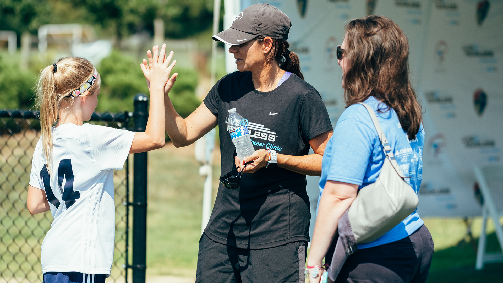 Happy birthday to the Tar Heel, women\s soccer and sports legend Mia Hamm!  