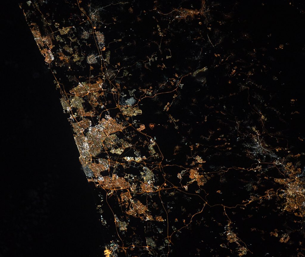 Astro_Jessica's tweet image. Gazing down at the city in which my father was raised, I take to heart one of his most uttered expressions, “This too shall pass”. Wise words to remember, in both good times and bad. Goodnight #TelAviv #Israel! #GoodnightFromSpace #TheJourney #EarthStrong