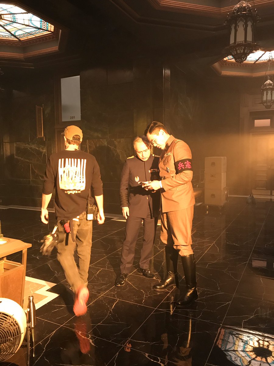 EijiroOzaki's tweet photo. 【7】Shots with @joeldelafuente ,
powerful character in depth with dignity in front of the camera, such a heartfelt and open person leading others off camera.
From EP408
#HighCastleClub
#HighCastle
#高い城の男 https://t.co/LOgknhO16p