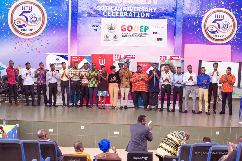 larbi_richmond's tweet photo. On 12th of March, 2020.Young entrepreneurs using IT tools in the Volta Region were given the opportunity to pitch their business ideas to access support under the Ghana Oracle Digital Enterprise Program. Soon to be captains of industries and thought leaders. #GODEP #Startup https://t.co/3EznetO9wk