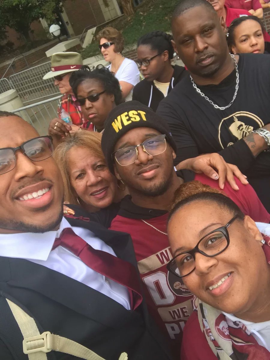tashanreed's tweet photo. #FSU safety Jaiden Lars-Woodbey suffered a season-ending knee injury in 2019. His dad, Donnell, traveled from California to Florida and stayed from Mon. to Thurs. every week while his mom, Lanette, came down from Fri. to Mon. They joined forces on gamedays:https://t.co/PZqokX3cN6 https://t.co/DIdI1RpnYF