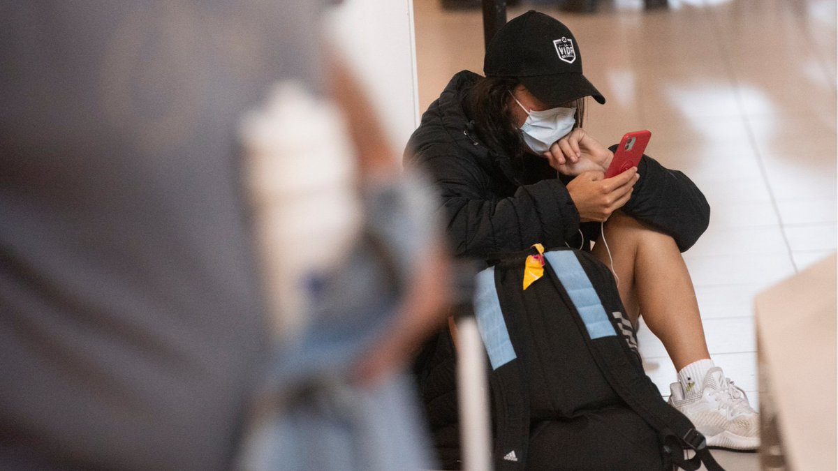 "I’m asking you to self-isolate - to seriously self-isolate. I am asking you to remove yourself, not as a potential victim but as a potential carrier and catalyst of the virus, from society. I am asking you to ... stay at home ..." writes @Legal_Cat 

ow.ly/QCKO50yNNuk