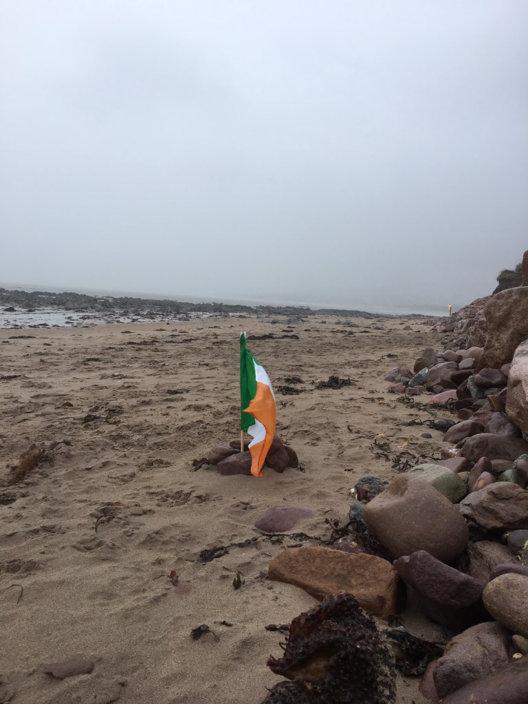 RadarSports's tweet photo. Look what I came across on #shoreacrebeach beside #sandyfeetfarm ust missing the #patricksdayparade #ireland #StPatricksDay #tralee https://t.co/oIAa0snoWj