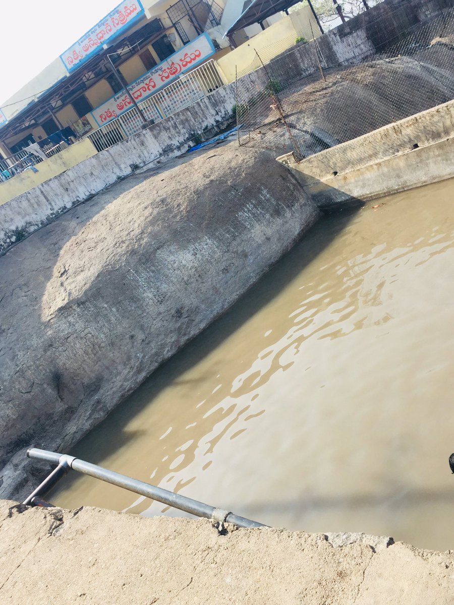 iamrajuyadavK's tweet photo. #KONDAGATTU🙏 famous Temple of TS. Sir @KTRTRS I have visited this Place of #LordAnjaneya😇in last week, very sad part is after #6SuccessiveYrs of #NewTS no change in this #Temple. Look at the #Water where #PILGRIMS take Bath.
#NoCleanliness #NoAnyBasicFacilities @TelanganaCMO https://t.co/EWvnGiFXRZ