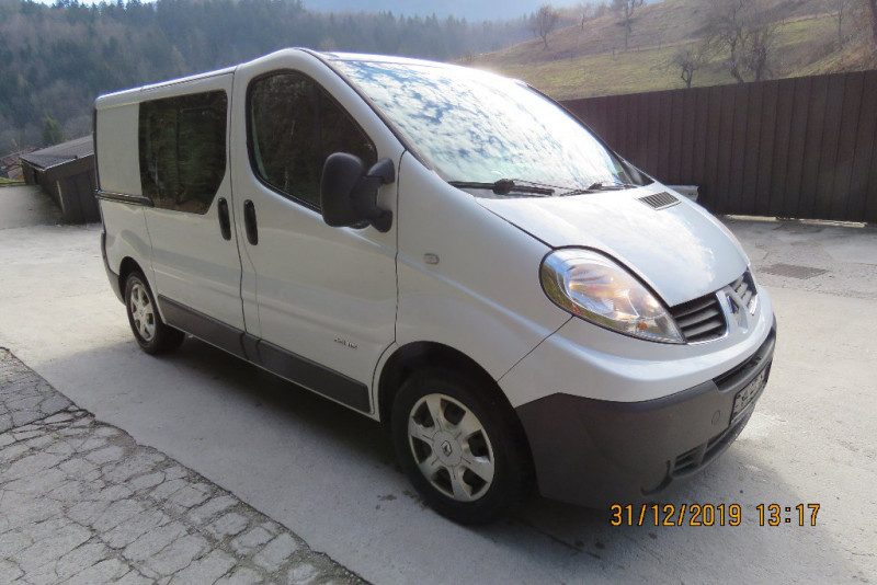 DrazbaNET's tweet photo. Na dražbi: #Renault #Trafic 2.0 DCI, letnik 2013, izklicna cena je 4.000 €, #drazba bo 31.3.2020. https://t.co/kMRGmGM7nL

#kombi #vozila #javnedrazbe #kombiji #drazbe #dostavnavozila #javnadrazba #vozilo #auction #van #vehicles https://t.co/QrjxfiipNz