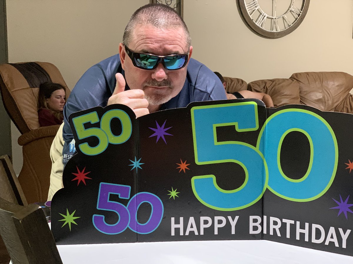 vikkitoler's tweet photo. Second time turning 25 — looking good.  Happy birthday —Love You!! @ScottiToler https://t.co/RzdRL61Qwv