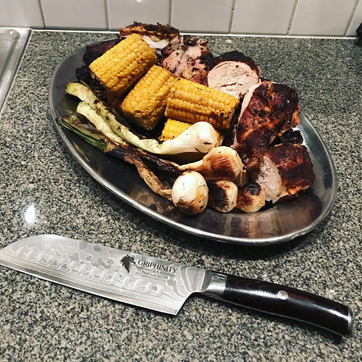 griphinity's tweet photo. Grilled chicken prepared by a friend who use our Pegasus Santoku knife in his kitchen.🌷🐔🍗😋 https://t.co/aU94RjSgRi