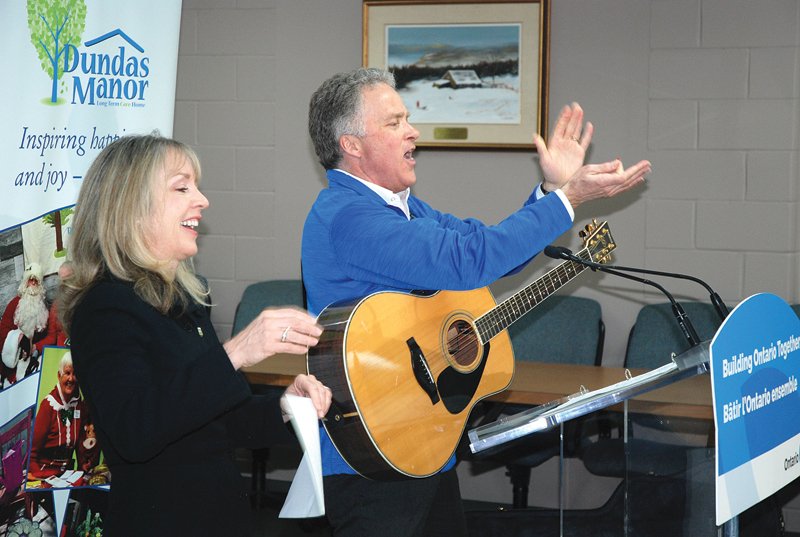 Dundas Manor expansion gets green light.
There was a great deal to celebrate on March 13 with news that funding for an expansion of the Dundas Manor Long-Term Care Home is going ahead. chestervillerecord.com/2020/03/17/dun…