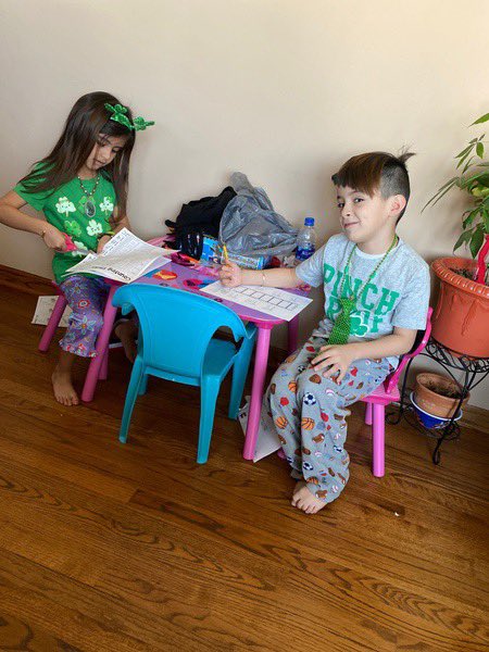 ExtraInKinder's tweet image. Love love love seeing the learning happening at home! #KennedyCallOut #Burbank111