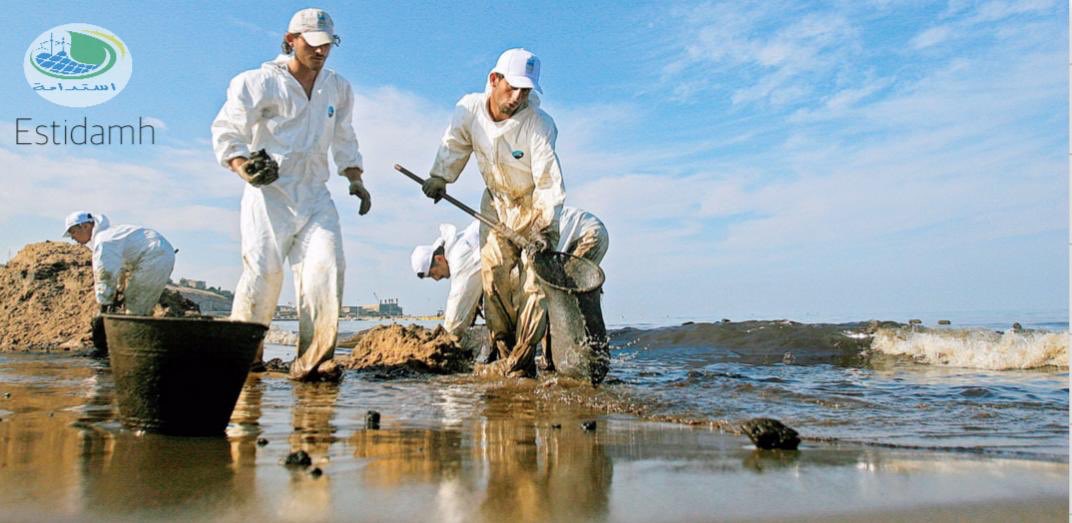 من الآثار السلبية للطاقة الاحفوريه ( النفط ) انها تنتج مخلفات تضر بالبيئة و بالبشر