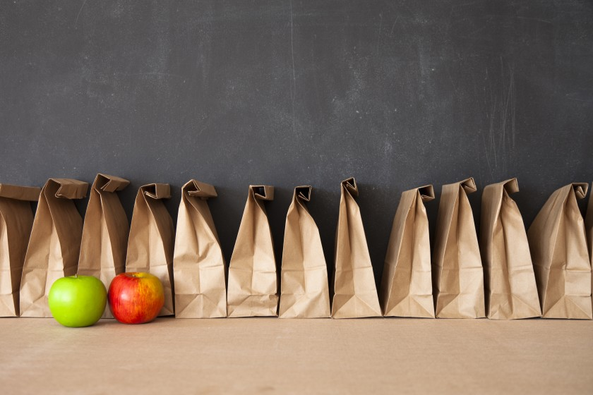 JamiJoThompson's tweet photo. Norfolk Public Schools will provide Grab N Go meals for any Norfolk child (age 0-18) regardless of income or school affiliation throughout our school closure.  #npspanthers #https://www.norfolkpublicschools.org/district/news/2020/03/17/grab-n-go-breakfast-and-lunch-pickup-at-nps/ https://t.co/m3oBIRIKQ0