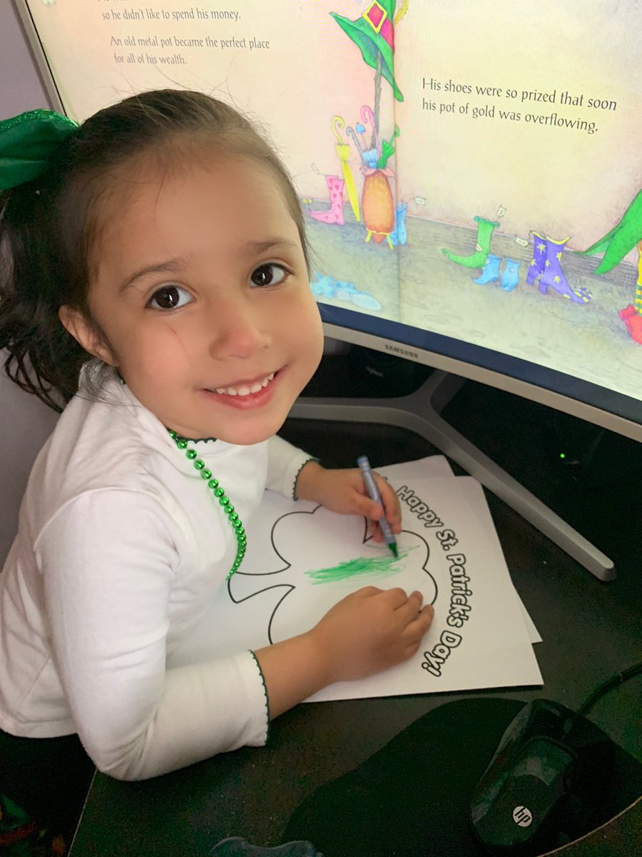 listening to the story of st patrick ☘️💚💚☘️😁😁