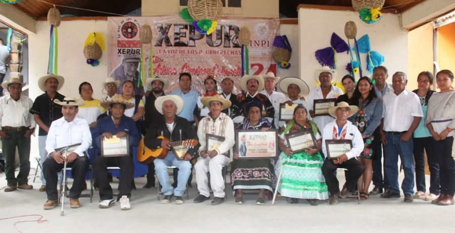 XEPUR1's tweet photo. Celebran en la radio XEPUR el Día Nacional del Compositor Purépecha
#XEPUR https://t.co/xYrbNAZ2iW