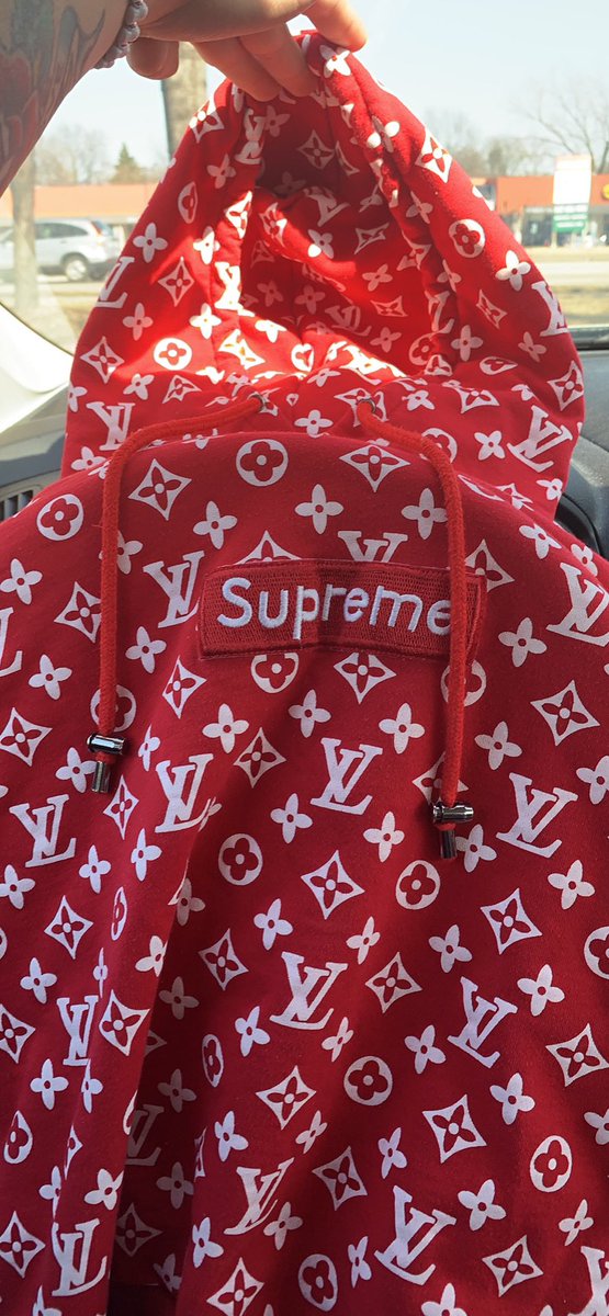 costvlis's tweet photo. Who wants it https://t.co/Fwt3KLkz5O