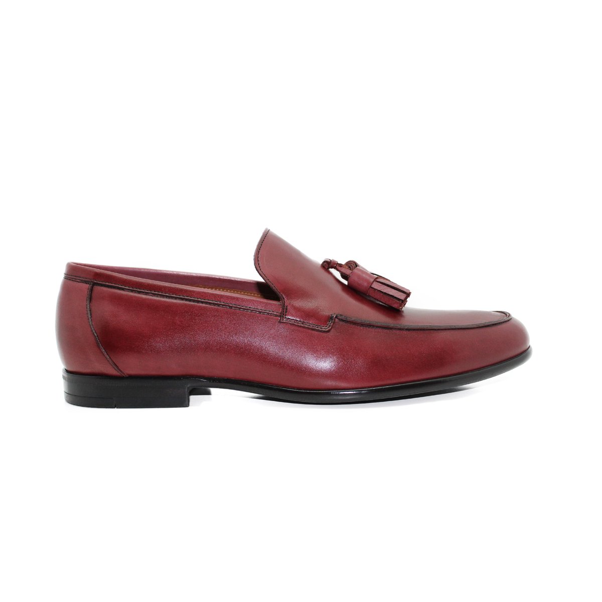 UmberShoes's tweet photo. Descubre todos los mocasines en la web 
⠀
————————————————

Discover all the moccasins on the web 
⠀
#UmberShoes #Umber #shoes #man #women #spring #summer #handmade #spain #fashion #style #outfit #love #art #madewithlove #gift https://t.co/ZpIZDKtkaY