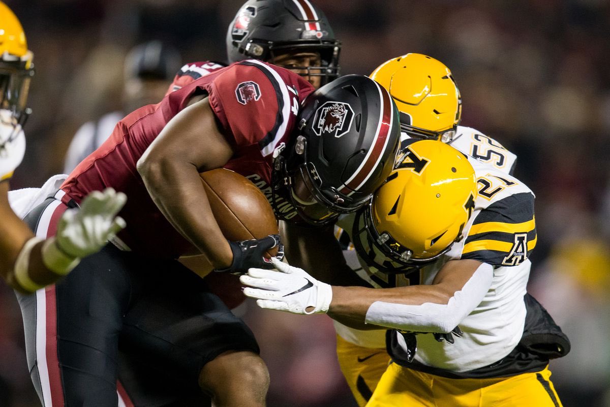 ShawqiItraish's tweet photo. EXTREMELY blessed to receive my 4th offer from Appalachian State University!!⚫️🟡 @TonyPetersen17 @Cbradley2218 @Coach_Sanders12 https://t.co/tigdOY6Fgf