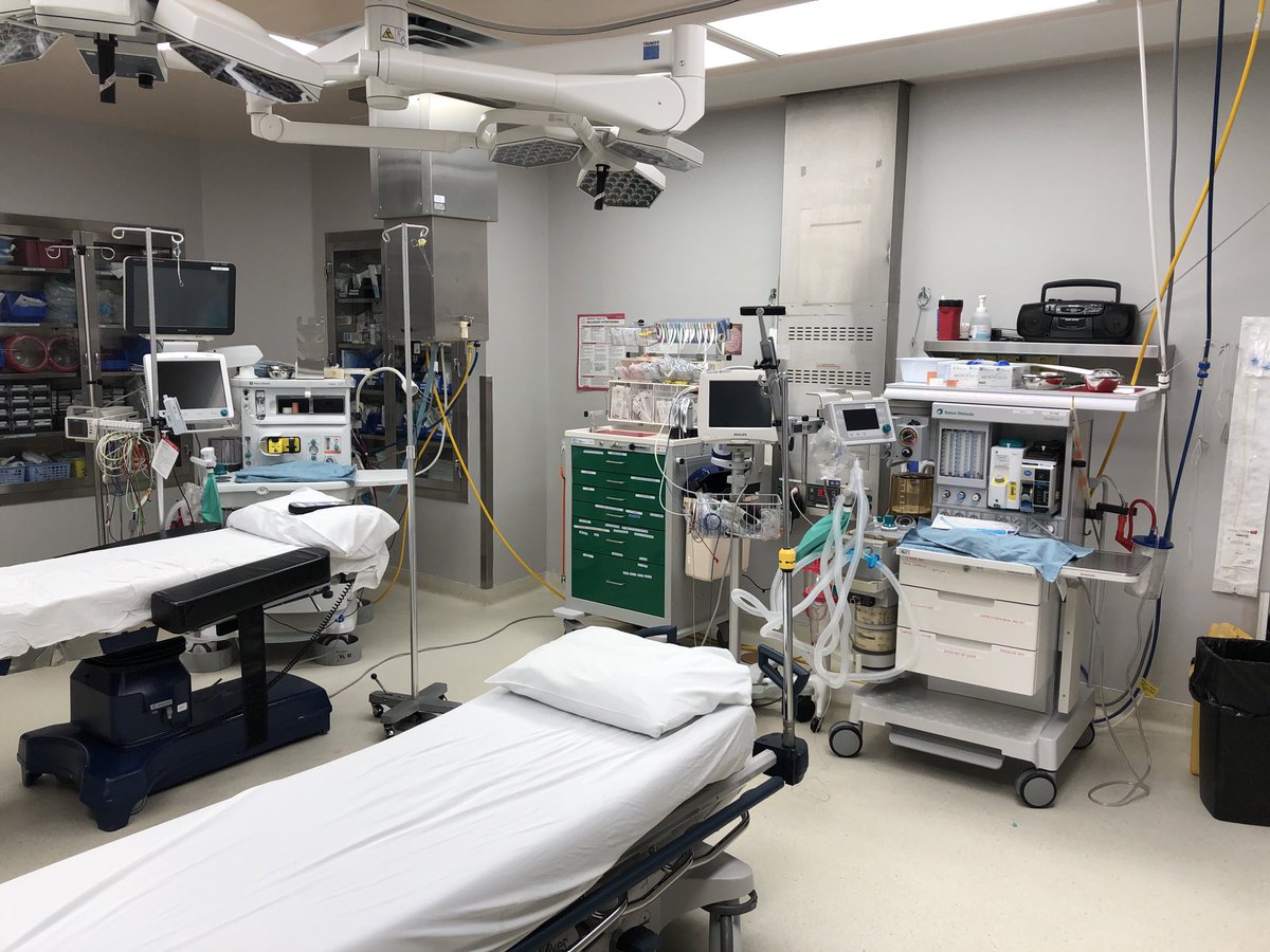 alandrummond2's tweet image. So in ten minutes the evil genius who is one of our GP anaesthetists (with a PhD in diaphragmatic mechanics) increased our rural hospitals ventilator capacity from one to nine!!!