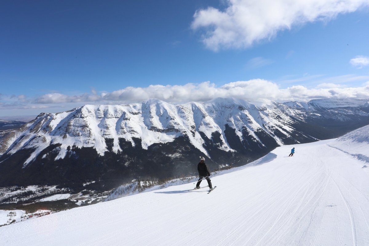 Castle Mountain Resort tweet media