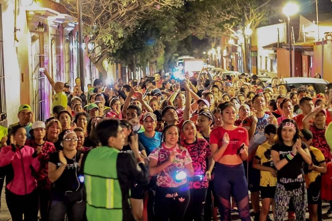 RunInOaxaca's tweet photo. Toda una gran fiesta el #Split6 en donde compartimos kilómetros, reímos, disfrutamos y bailamos hasta más no poder.

Shooting por nuestros colaboradores: Jonatan Hernández y Daniel Zárate https://t.co/AlbEXEnmSW
