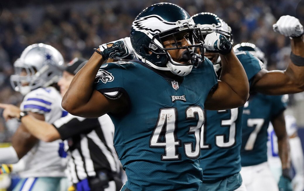 BrianDawkins's tweet photo. THANK U, collectively &amp; individually for all you have done. Your leadership was paramount, whether vocally, in actions, behind the scenes, or in servitude, it was found in this group. Be Blessed, Gentlemen 👊🏽 
@NigelBradham_13 @MalcolmJenkins The Bodyguard @DarrenSproles #BBTB https://t.co/BP3HqXQ9ez