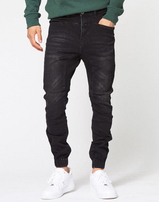 CityDirectInfo's tweet image. A unique pair of jogger jeans for men! Check out the Park Washed Pursuit Jogger Jeans Black on FaveThing! favething.com/r-platten/man-… #FaveThing #JoggerJeans #MensJeans #MensFashion #Hallensteins