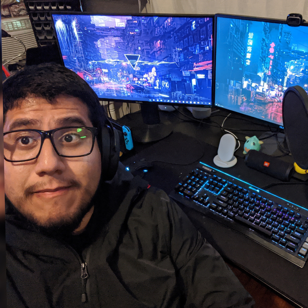 LAPhotoParty's tweet image. This week we'll be working from home and sharing some of our #WFH setups - who else is living that #doublemonitor life while they practice social distancing?