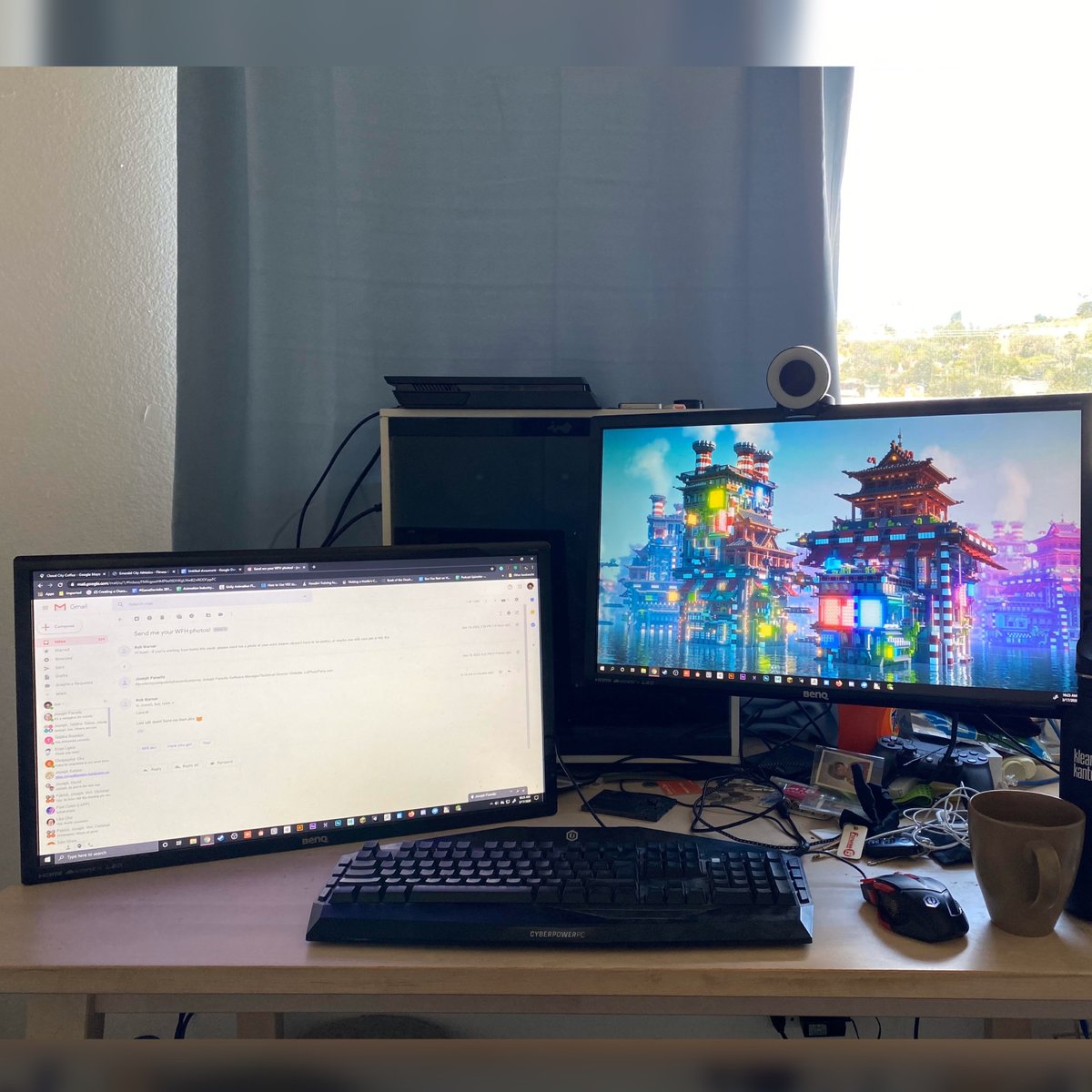 LAPhotoParty's tweet image. This week we'll be working from home and sharing some of our #WFH setups - who else is living that #doublemonitor life while they practice social distancing?