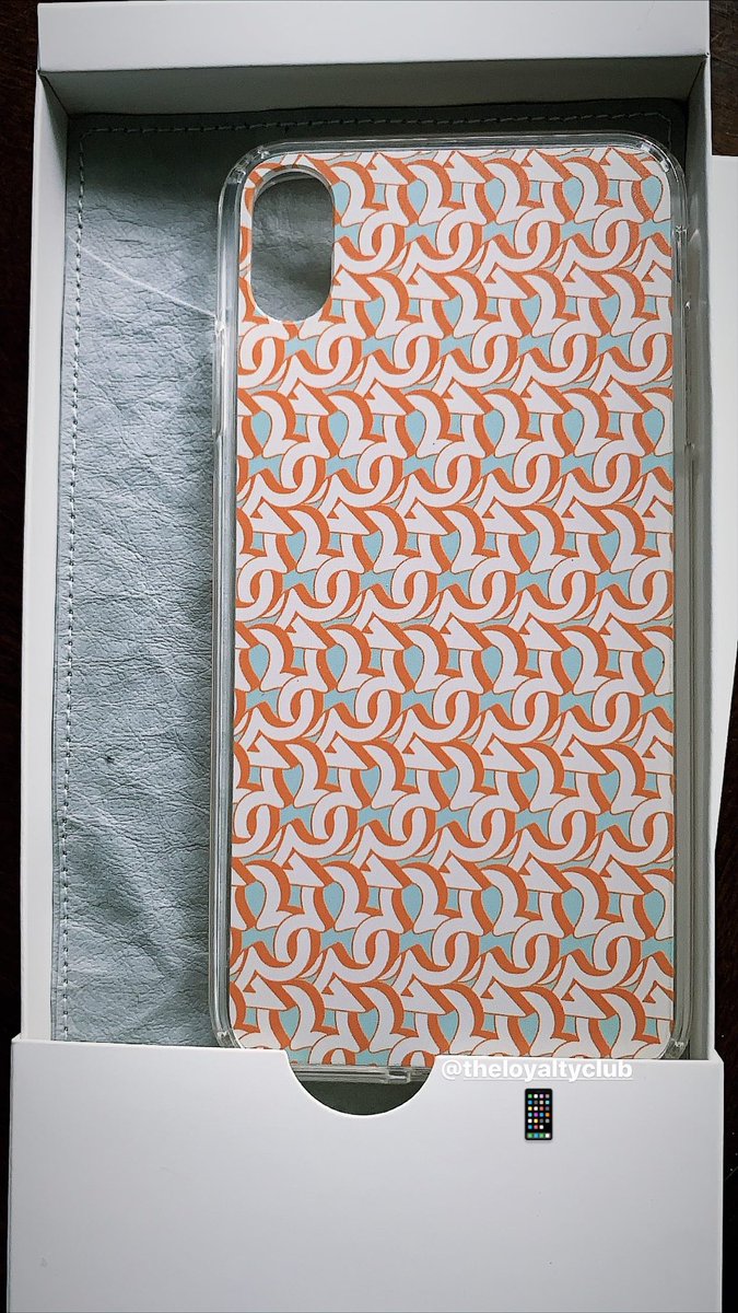 theloyaltyclub_'s tweet photo. Should we do phone cases?
📱♣️®📱
#THELOYALTYCLUB https://t.co/aGzSAXHk5J