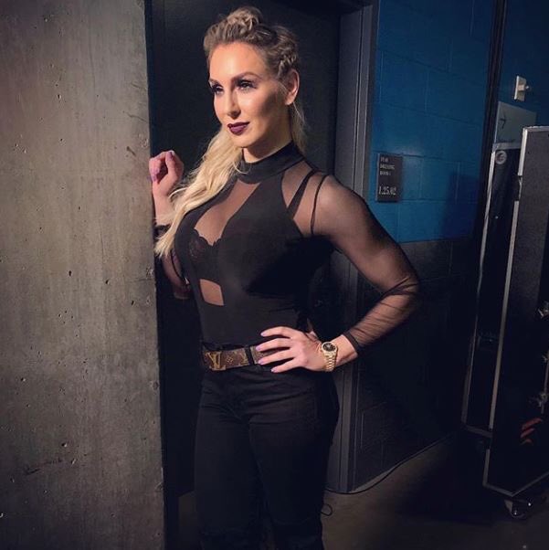  #ThirtyDaysofCharlotteFlair “Day10: favourite outfits.”