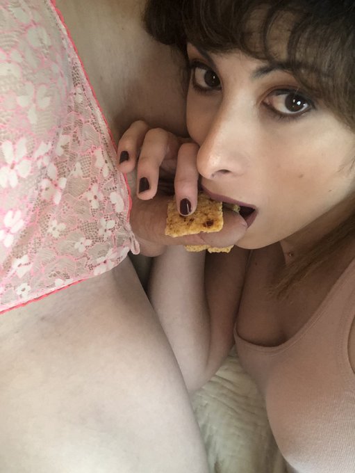 Miss us?  Of course you did, don&rsquo;t be silly. Come be the filling in our girldick sandwich, right now<a href="/tag/chaturbate"class="tags"><span>#chaturbate</span></a>