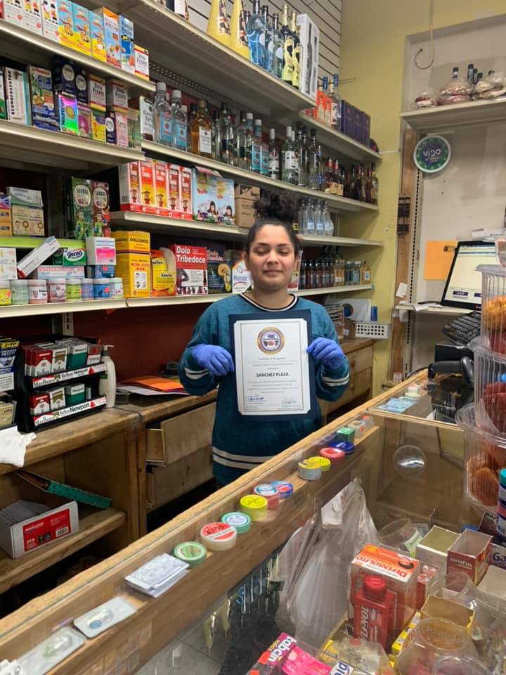 Congratulations Sanchez Plaza in Grand Island, NE for being recognized by Governor of Nebraska @GovRicketts  and the Nebraska Hispanic Chamber of Commerce for their business growth, innovation and contribution to their comunity
#NHCCQUINCEANERA