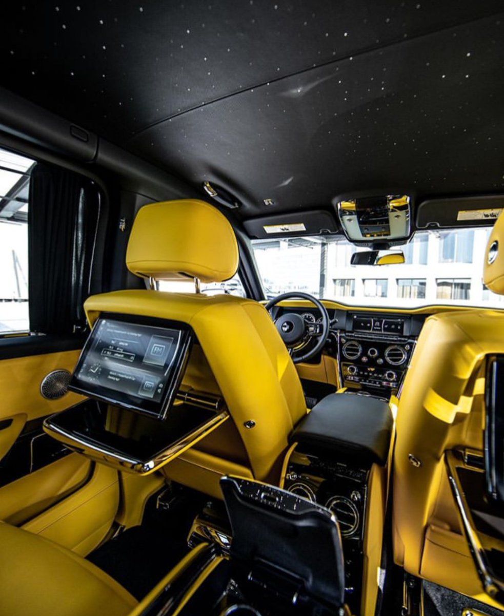 BiIlionaires's tweet photo. bumblebee rolls royce 🐝 https://t.co/ahNdK1d9SZ
