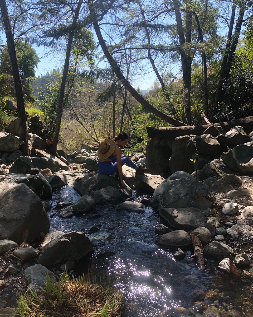 Praying for our world right now 🌎 I know we’ll make it through this! #covid19