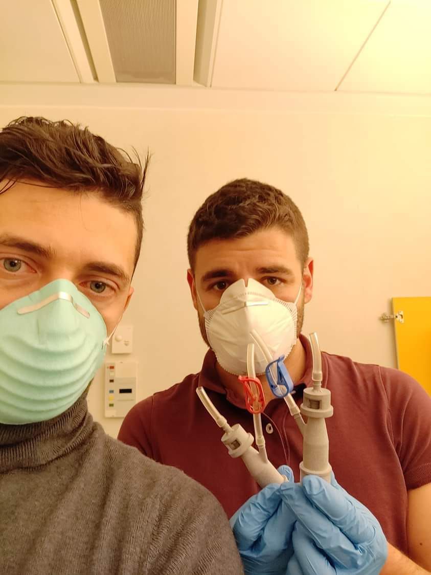 В Италии полицейские оштрафовали украинку, которая продавала маски на улице - Цензор.НЕТ 5150