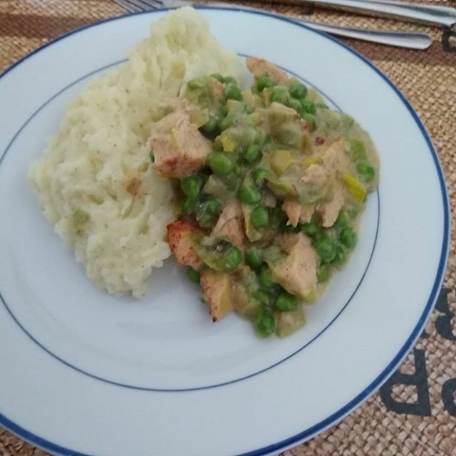 30Life_de's tweet photo. Mittagessen heute! 
#Mittag #mittagessenheute #foodvlogger #food #Essen https://t.co/4xKBOKRDvg https://t.co/U9xbxiGZwO