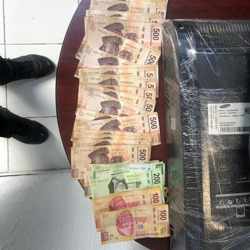 vromog's tweet photo. La pronta actuación de elementos de @SSP_CDMX permitió la detención de un hombre que se dedicaba al robo a cuentahabientes en #Polanco. En @AlcaldiaMHmx seguiremos trabajando por tu seguridad para recuperar tranquilidad

#MHelCorazónDeLaCapital
#MHYoTeCuido https://t.co/CS7LHHefXv