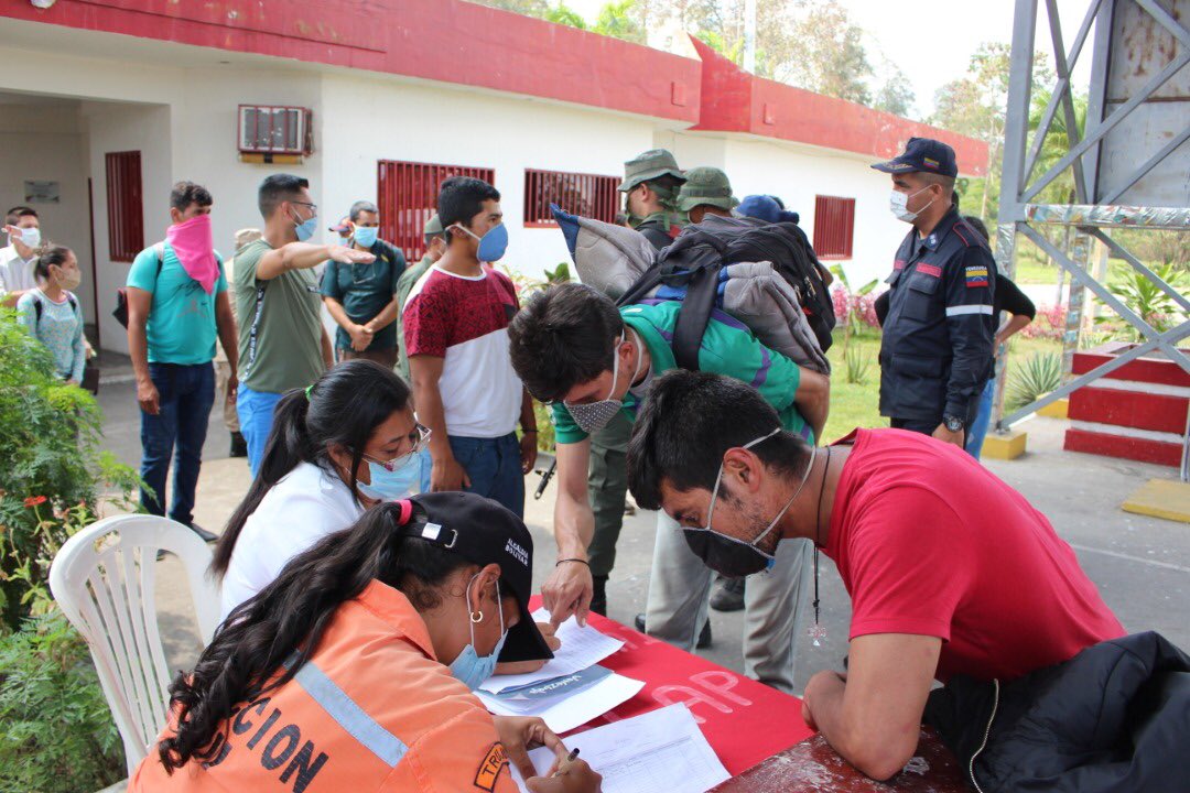 Reconocemos el trabajo de los más de 4.200 funcionarios de seguridad desplegados en Trujillo, para garantizar las medidas de preventivas ante el virus #Covid_19, con mística, dedicación y vocación de servicio brindan protección del pueblo. #VenezuelaUnidaContraElCoronavirus